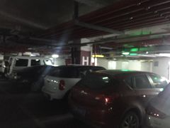 -万象城-停车场