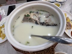 -紫藤园·天目湖大鱼头(南山竹海店)