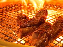 -铭牛烧肉·和牛海鲜自助(高新月牙湖店)