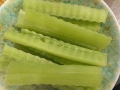 -得意咚瓜·顺德鱼生·冬瓜火锅(深圳首店)