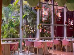 -水桶王国主题餐厅·聚会·生日派对·亲子活动·家庭套餐(亚龙湾希尔顿店)