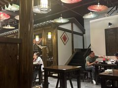 -聚汇三少·龙虾·中餐厅(莫邪路新天地店)