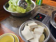 -黄利砖万峰林布依特色酸笋牛肉馆