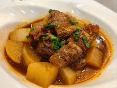 萝卜焖牛腩-东江渔村·古典园林·30年粤菜老字号(太和店)