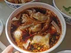 红汤辣馄饨-王興記(中山路店)