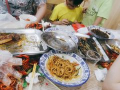 -江城燕子大排档(江汉路步行街店)