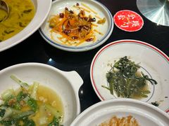 -川流不息·地道川菜·小龙虾(新松江路店)