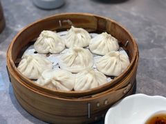 -莱莱小笼·乔艾