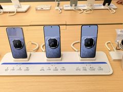 -华为授权体验店(中山公园来福士)