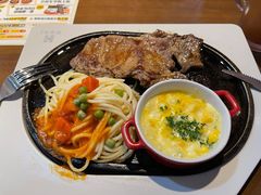 -豪客来牛排(空港华联店)