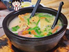 过桥米线-云采云南菜(中山北路店)