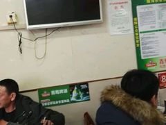 -亨利烧烤(理想山店)