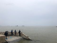 -巴陵广场