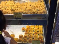 -鲍师傅糕点(江苏路店)