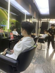 -不迫先生专业男士剪发