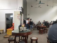 大堂-容里煲仔饭(利丰北路店)