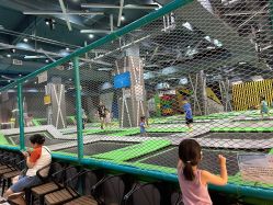 -反弹蹦床公园·亲子乐园·团建·派对(尚品奥莱店)