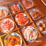 这家地下烤肉店还不错哟