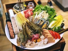 -樾餐厅泰式海鲜火锅(民歌湖店)