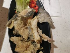 网红小吃炸鱼皮-鱼酷活鱼烤鱼(北美店)