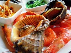 -荣誉国际酒店-云顶旋转餐厅