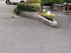 -西湖华北饭店-停车场