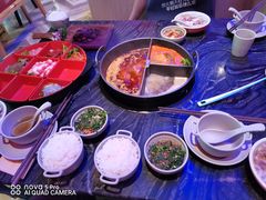 -热火朝天鲜切牛肉火锅(南强街巷店)