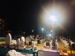-亚龙湾希尔顿自助餐厅·海鲜·烧烤·沙滩BBQ·现场乐队