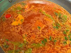 -野山舂·贵州现舂酸汤火锅(鸿通城店)