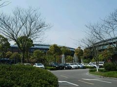 -上海滴水湖皇冠假日酒店