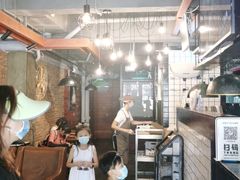 大堂-喜茶(东莞雍华庭店)