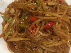 酸萝卜炒粉-南京人家(盛京大奥莱店)