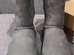 -UGG(燕莎奥特莱斯购物中心店)
