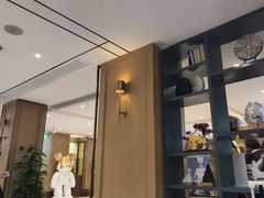 -白玉兰酒店(上海田子坊马当路地铁站店)