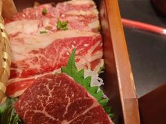 -山川小町·极番烧肉(新地假日广场店)