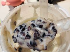 -星巴克臻选(莘庄仲盛店)