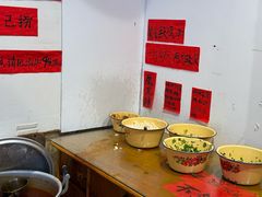 -柳州肥姨妈大骨螺蛳粉(万达中心店)