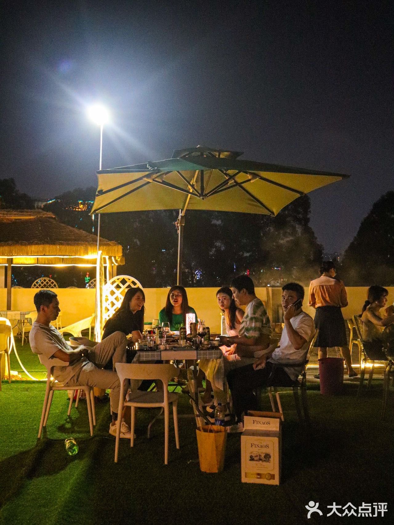 朋友聚会、公司团建超性价比的天台BBQ