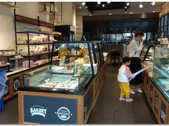 面包甜点陈列柜-广隆蛋挞王(龙湾奥特莱斯店)