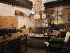大堂-脚下咖啡·CHILL酒馆(灵光东巷店)