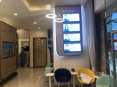 -维乐口腔(美维云门诊陆家嘴店)
