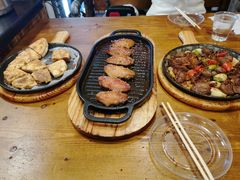 -老东镇啤酒屋海鲜加工·蒸汽海鲜·海鲜烧烤(台东店)