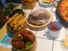 -瓜西西重庆火锅(花溪店)