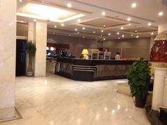 -御花园·粤菜·海鲜火锅(中山公园店)