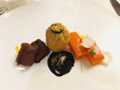 -Yan Ting 宴庭中餐厅(上海静安瑞吉酒店)