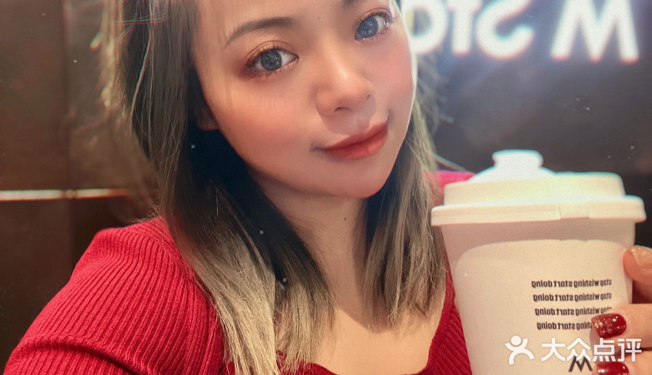 工业风咖啡店M Stand