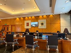 -深圳富苑皇冠假日套房酒店