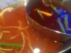 -由衷贵州酸汤牛肉火锅(新桥店)