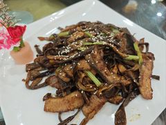 -绿雅居原生态农庄(小涌店)