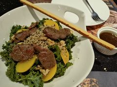 烤牛肉羽衣甘兰沙拉-天母蓝鸟西餐厅·烘焙蛋糕(十三碗店)